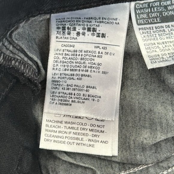 Levi’s Black Distressed Wedgie Straight Leg Jeans Size 28 - Picture 11 of 13